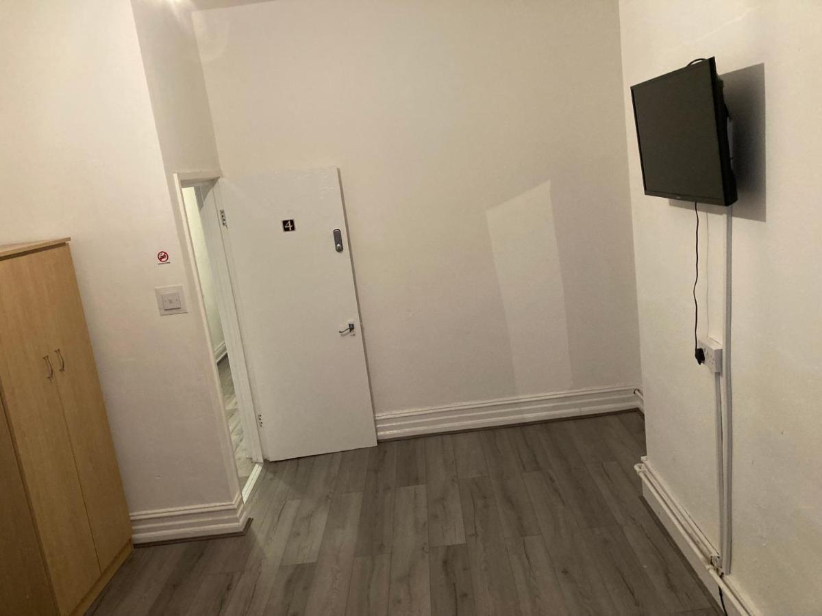 Chosen Rocky Lane Private Rooms ลิเวอร์พูล ภายนอก รูปภาพ