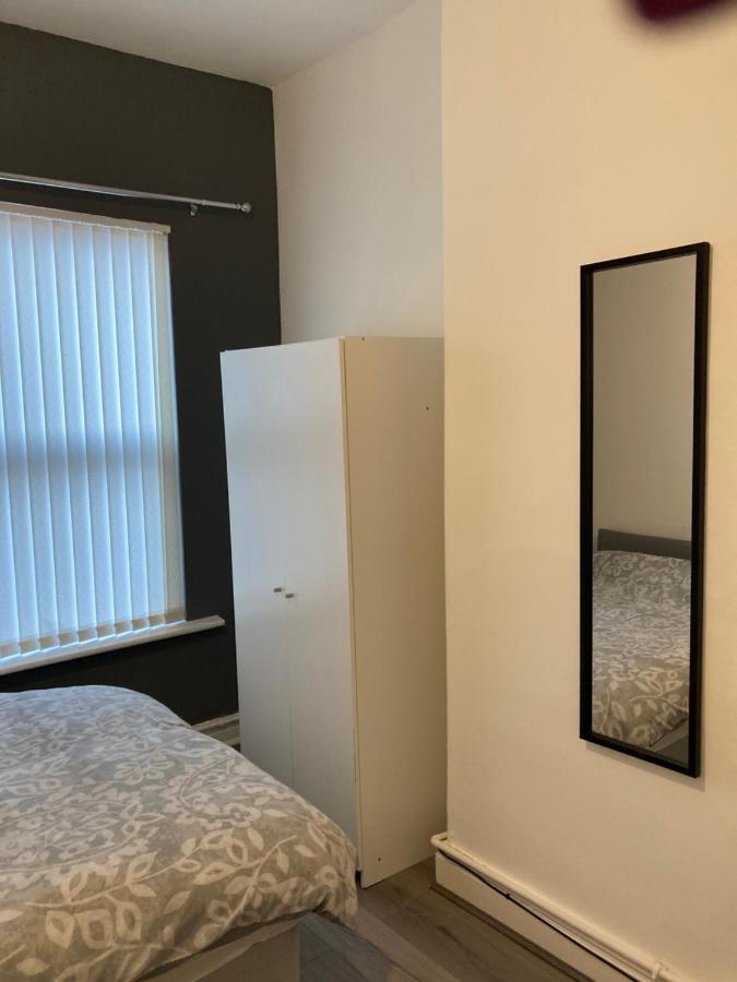 Chosen Rocky Lane Private Rooms ลิเวอร์พูล ภายนอก รูปภาพ